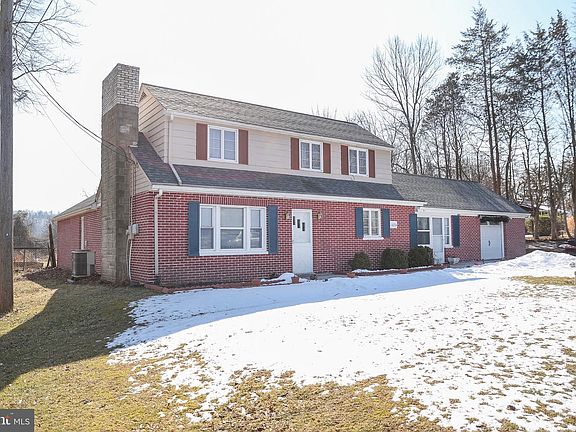 5th image of 1024 E Lisburn Rd