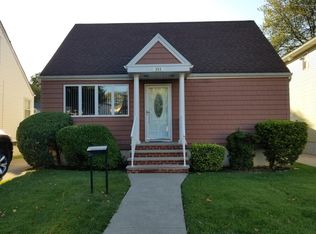 358 Willowbrook Rd, Staten Island, NY 10314