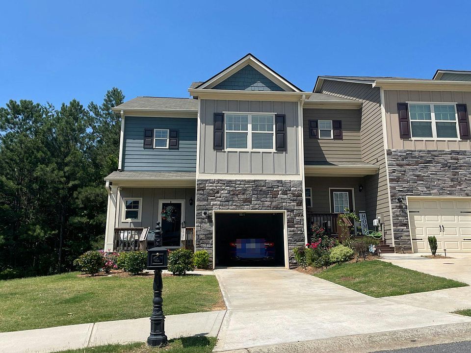 1st image of 118 Spring Way Sq