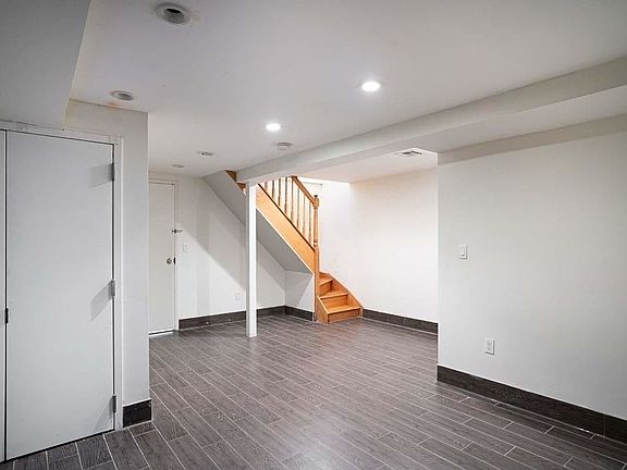 3rd image of 164 Throop Ave #1A