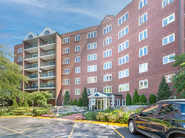 8540 W Foster Ave Unit 709, Norridge, IL 60706