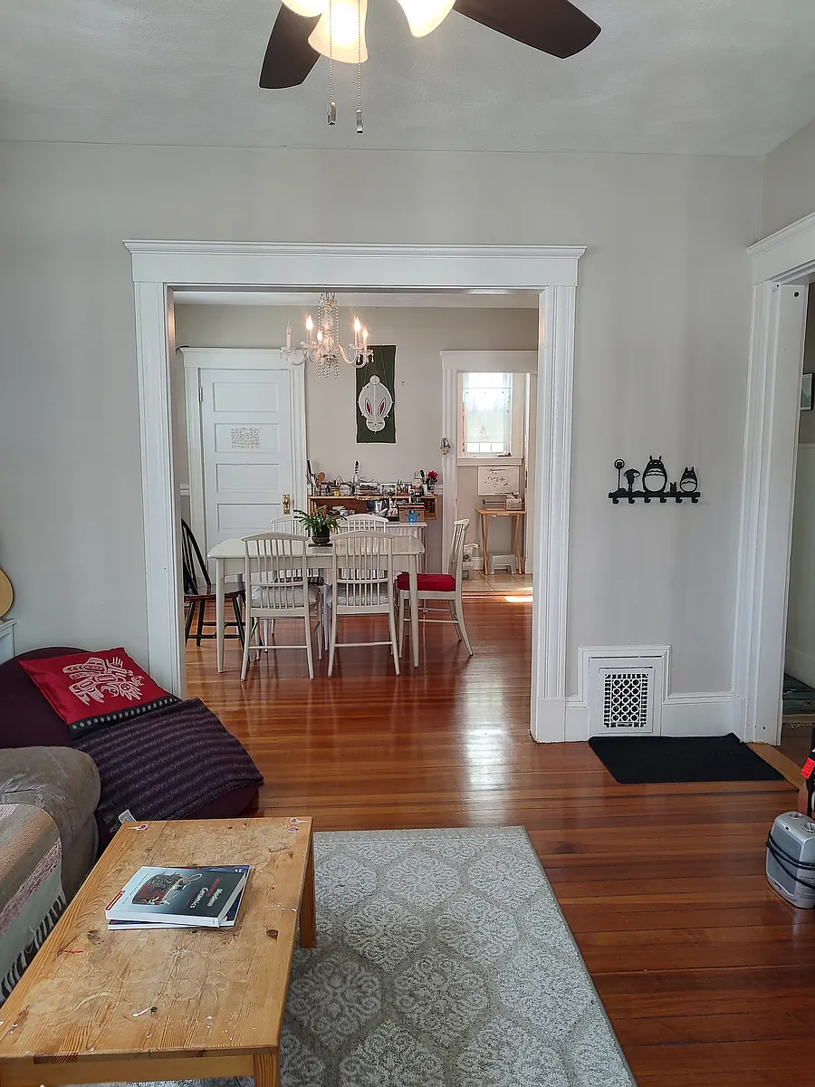 Building Photo - 6 Arcadia St #2