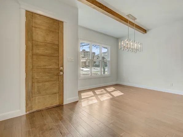 3422 W 6th St, Fort Worth, TX 76107