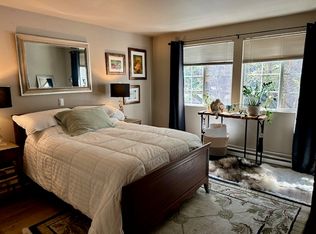 10008 NE 120th Ln APT C201, Kirkland, WA 98034