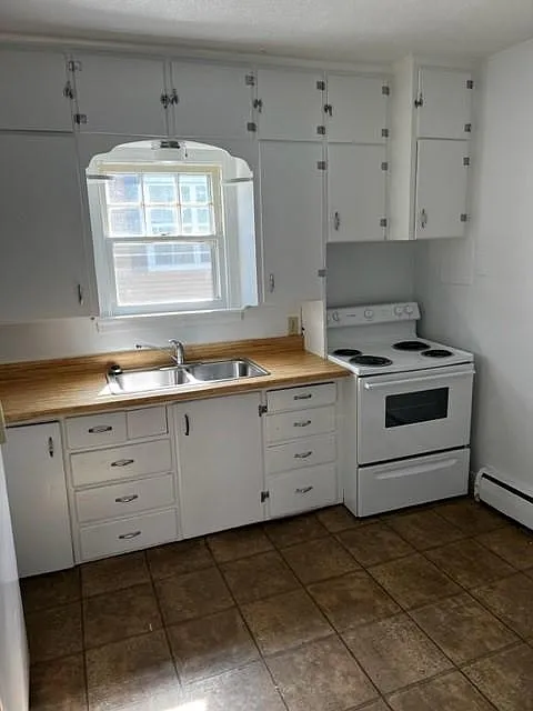 3 bed, 1.5 bath, $1,100 — Photo 4