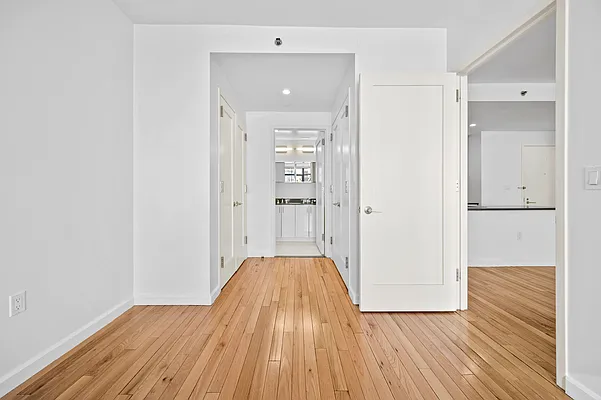 Rented by Nest Seekers International | media 8