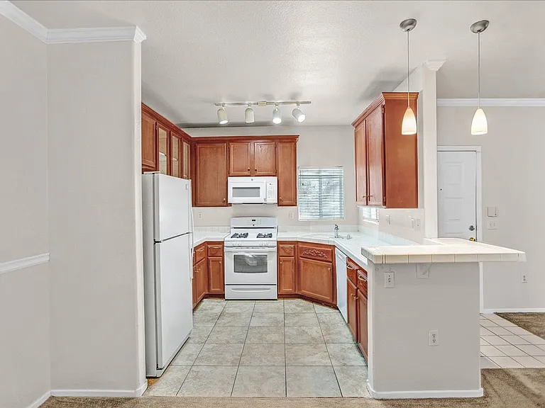 75 N Valle Verde Dr #1821 — Photo 6