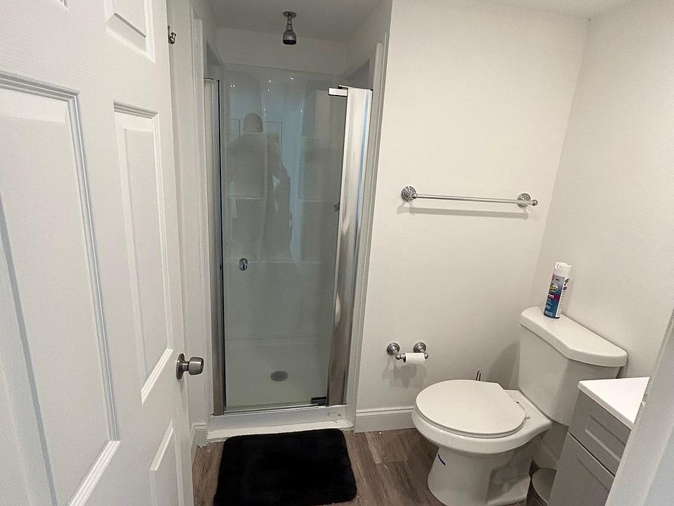 1st image of 801 E Edgewood Dr #1