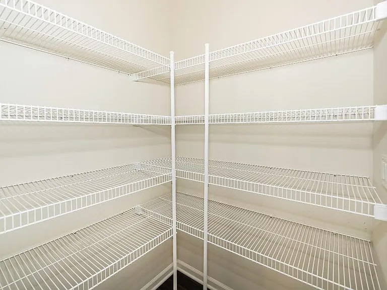 2801 Dillon Dr — Photo 14