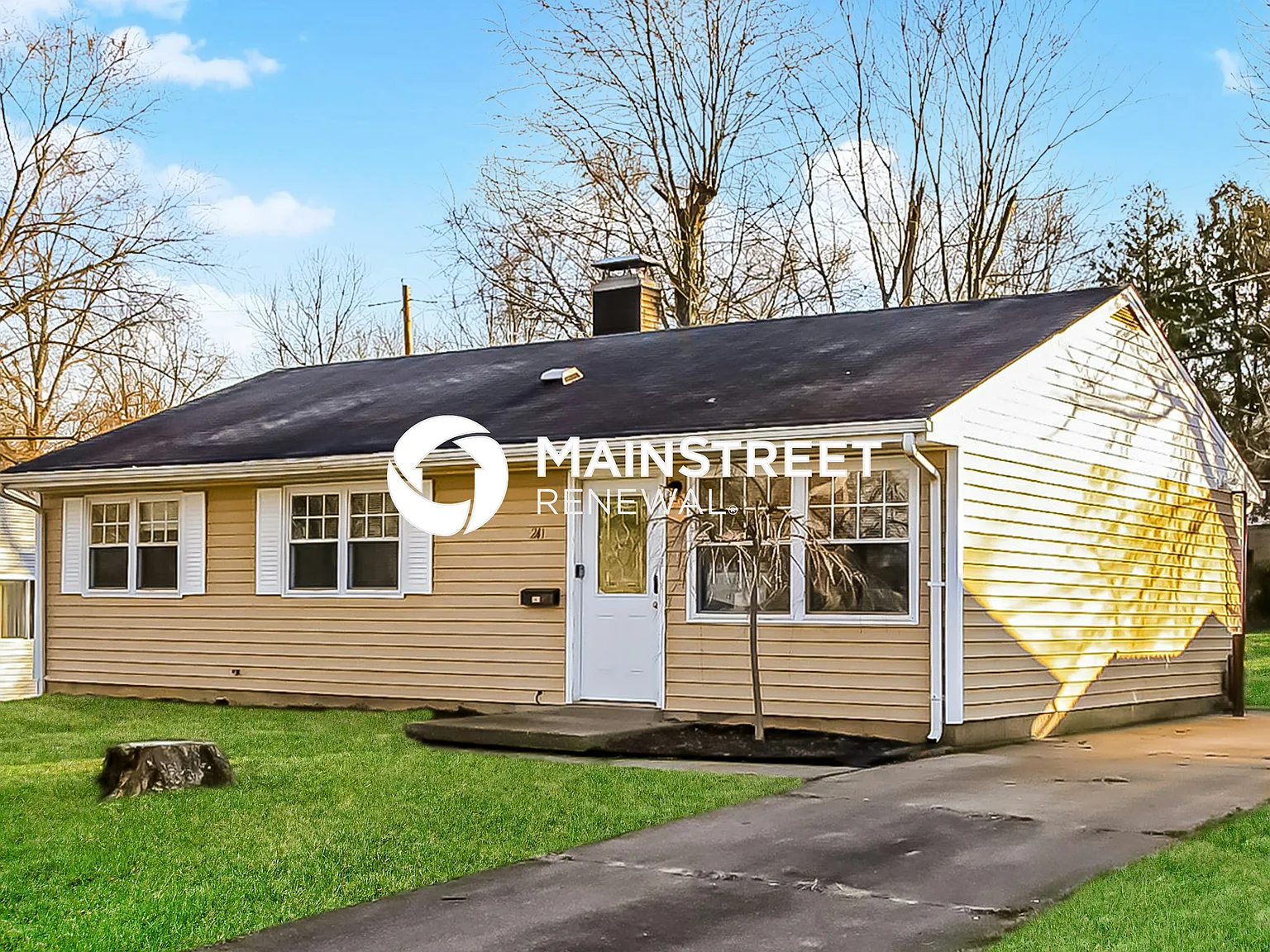 241 Chamberlin Dr — Photo 1