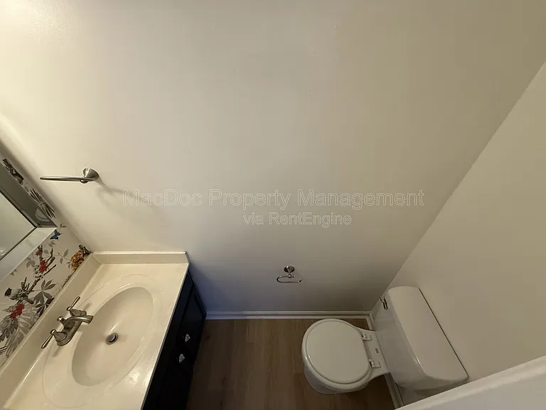 10500 Boxmeer Ct — Photo 4