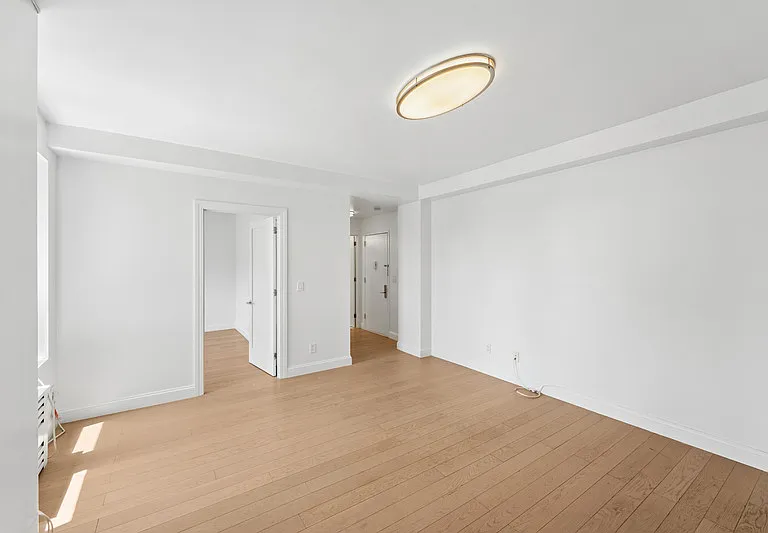 915 W End Ave #1503 — Photo 8