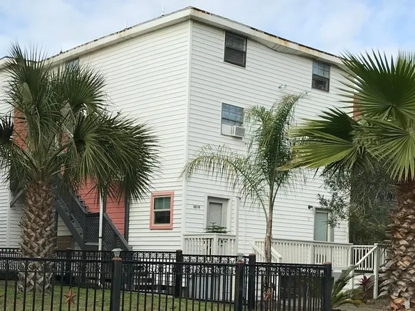 2210 Avenue P APT 4, Galveston, TX 77550