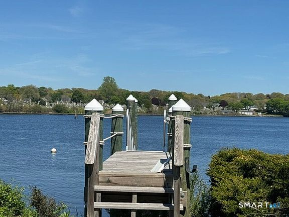 2nd image of 174 River Road