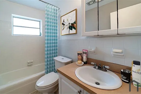 3721 SW 60th Ter — Photo 12