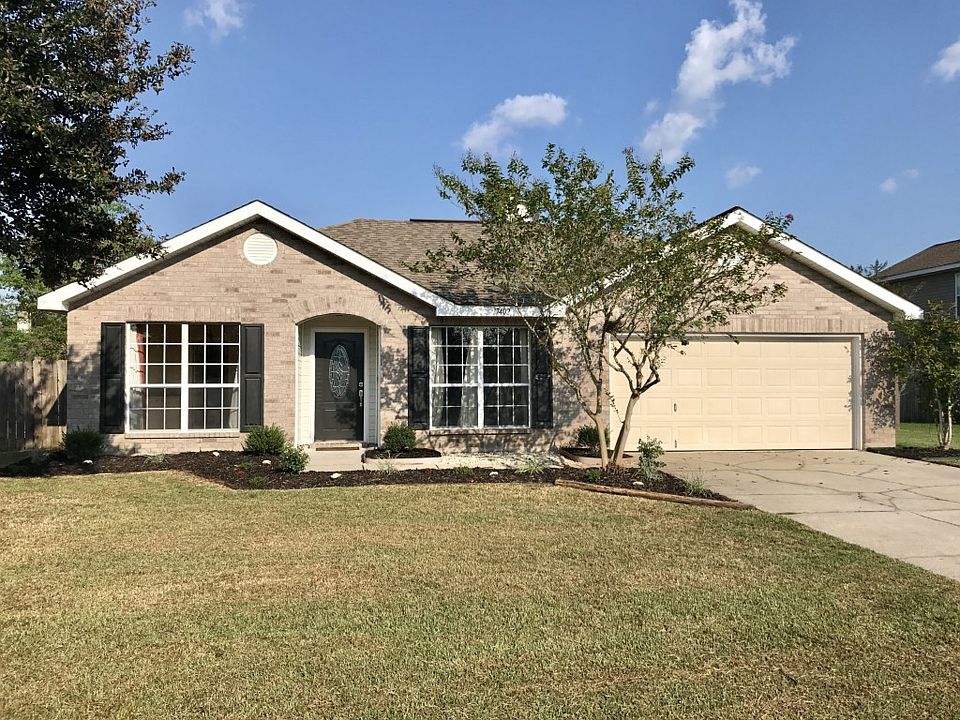 1st image of 17402 W Autumn Dr