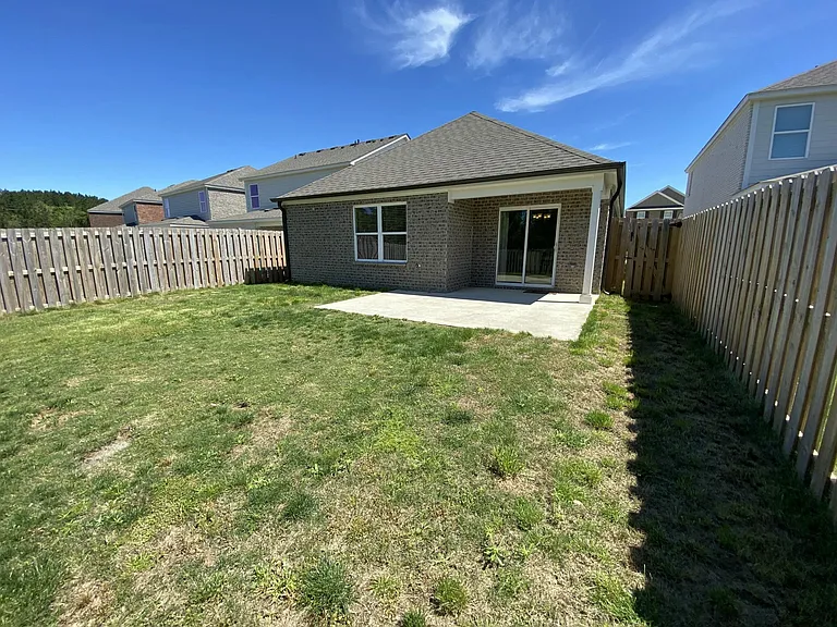 561 Reading Ln — Photo 13