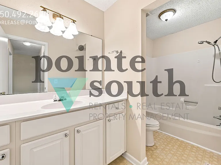 4742 Huron Dr — Photo 14