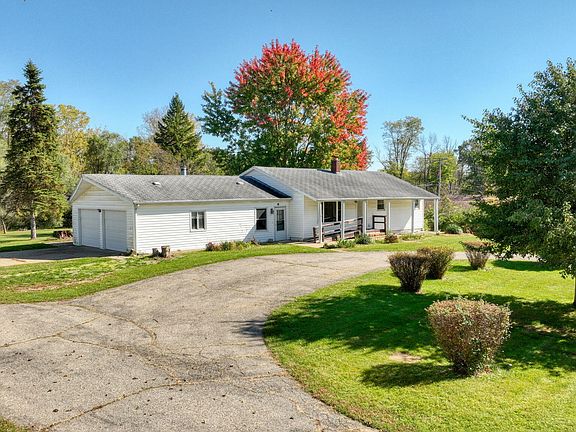 3rd image of 11301 Hewitt Rd