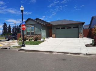 1719 NW 25th Ave, Battle Ground, WA 98604