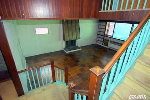 4th image of 99 Malba Dr