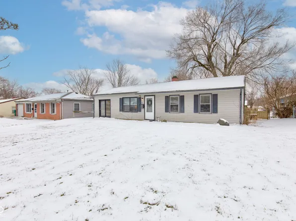 61 North Dr, Mooresville, IN 46158