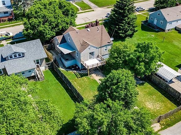 4th image of 942 Cottage Ave