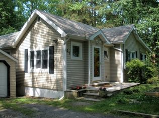 27 Cedar Ln, Watchung, NJ 07069