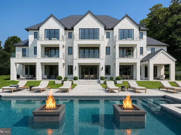 9933 Bentcross Dr, Potomac, MD 20854