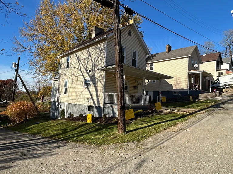 219 Douglas Ave — Photo 5