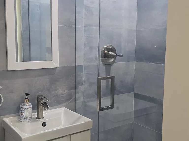 Full bath