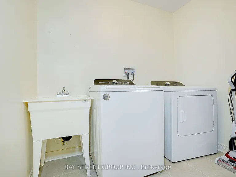 100 Ness Dr — Photo 38