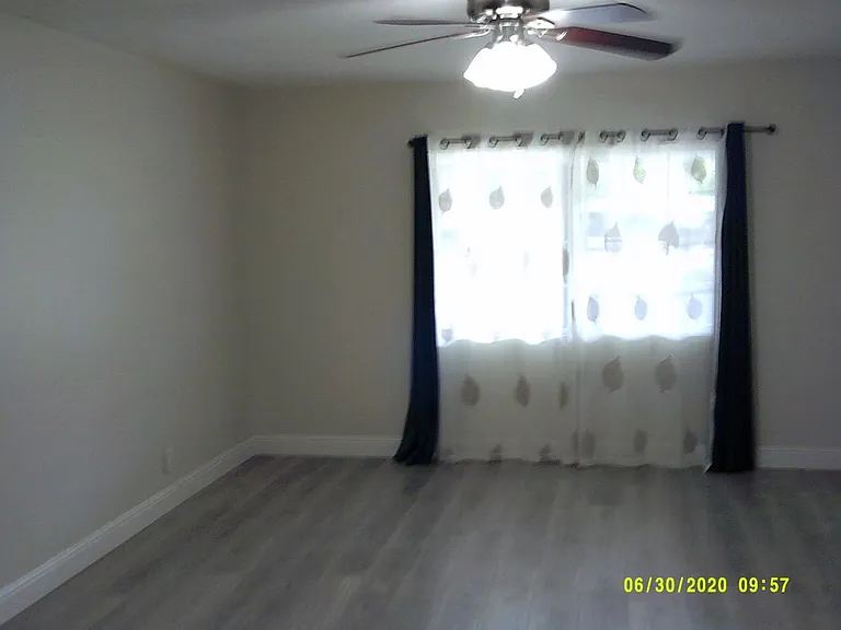 5469 Palm Ave — Photo 4