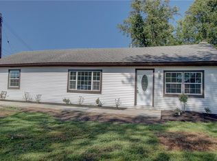 1546 Orchard Park Rd, Buffalo, NY 14224