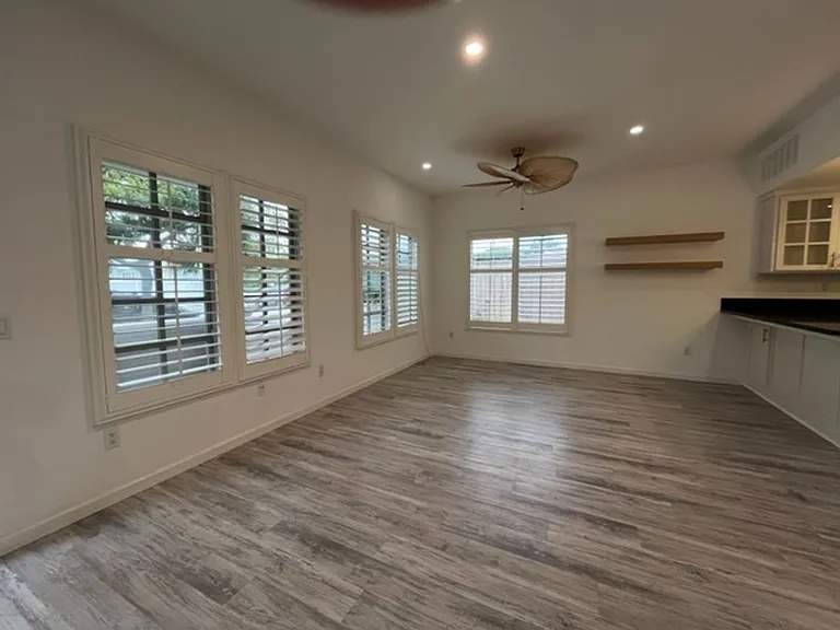 4927 Brighton Ave — Photo 5