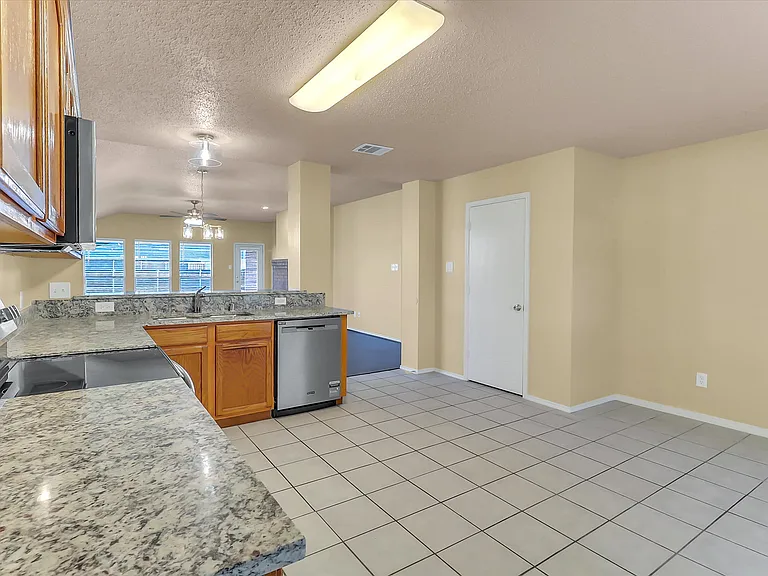 4154 Parterre Dr — Photo 10