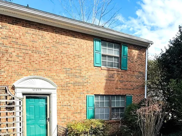 10935 Hunter Trail Ln, Charlotte, NC 28226