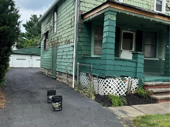 7405 Indiana Ave, Cleveland, OH 44105