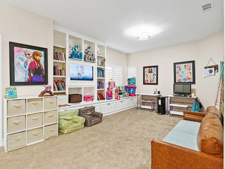 21591 Hummingbird St — Photo 13