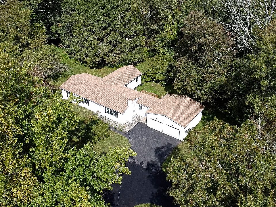 1st image of 815 Mashamoquet Road