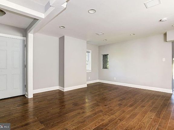 5th image of 4010-12 Ashburner St