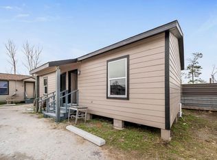8915 Irvington Blvd, Houston, TX 77022