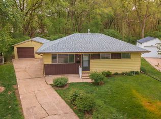 17 Norwood Dr, Normal, IL 61761