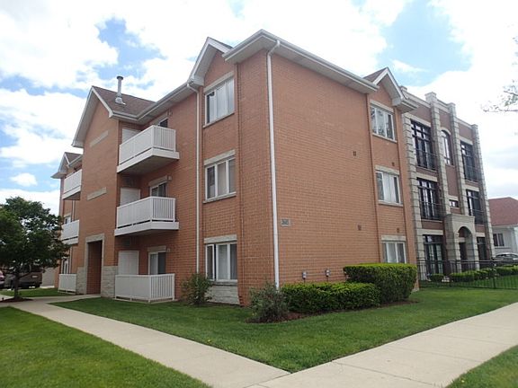 3rd image of 2843 N Harlem Ave APT 3W