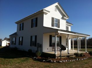 102 Community Building Rd, Belvidere, NC 27919