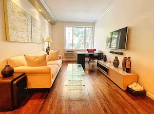 244 E 60th St APT 2C, New York, NY 10022