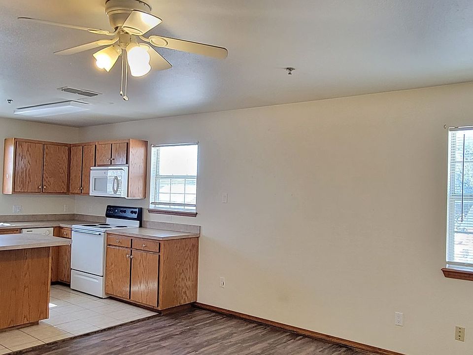 r06101 610 W 1st St Portales NM Zillow