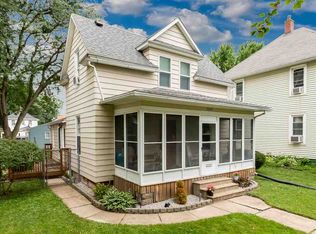 2009 14th St, Moline, IL 61265