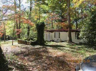 5808 Tower Rd, Tallassee, TN 37878