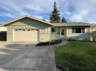1637 Yellowstone St, Napa, CA 94558